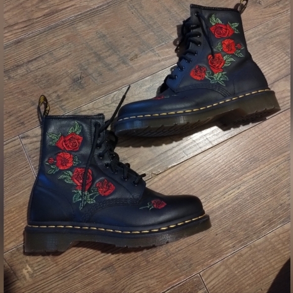 Dr Martens 1460 Vonda floral rose embroidered leather lace up boots